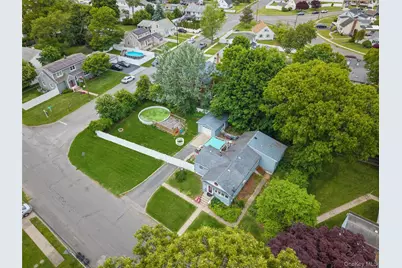 350 S Greene Avenue, Lindenhurst, NY 11757 - Photo 28