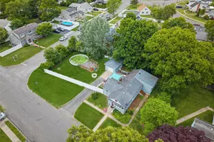 350 S Greene Ave, Lindenhurst, NY 11757 - Photo 28