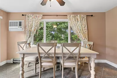 350 S Greene Avenue, Lindenhurst, NY 11757 - Photo 8