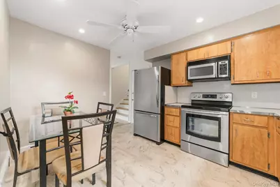 342 Roberts Avenue, Yonkers, NY 10703 - Photo 12