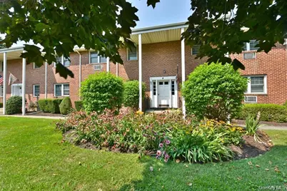 295 Merrick Road #4A, Amityville, NY 11701 - Photo 1