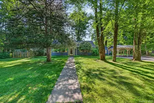 18 Playhouse Ln, Woodstock, NY 12498 - Photo 2