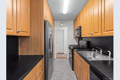85-10 151 Avenue #2D, Howard Beach, NY 11414 - Photo 36