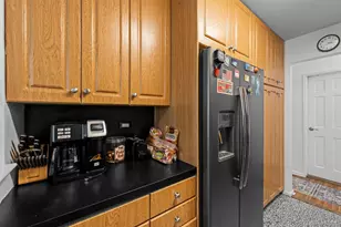 85-10 151st Ave, Howard Beach, NY 11414 - Photo 38