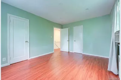 164-38 76th Road, Fresh Meadows, NY 11366 - Photo 8