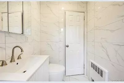 164-38 76th Road, Fresh Meadows, NY 11366 - Photo 10