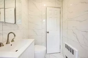 164-38 76th Rd, Fresh Meadows, NY 11366 - Photo 10