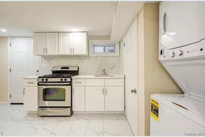 164-38 76th Road, Fresh Meadows, NY 11366 - Photo 12