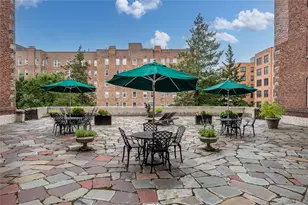 270 Bronxville Rd, Bronxville, NY 10708 - Photo 22