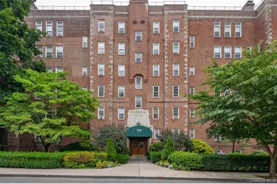 270 Bronxville Road #B52, Bronxville, NY 10708 - Photo 1