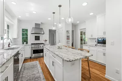 6 Montrose Road, Scarsdale, NY 10583 - Photo 10