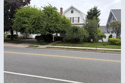 259 Lincoln Avenue, Rockville Centre, NY 11570 - Photo 2