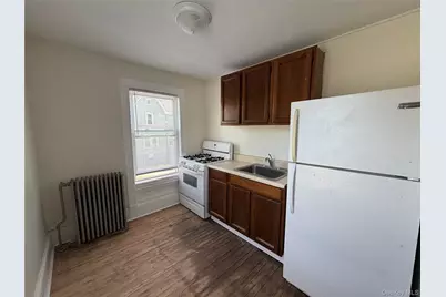 18 Capron Street #C, Walden, NY 12586 - Photo 2