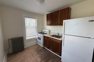 18 Capron St, Walden, NY 12586 - Photo 2