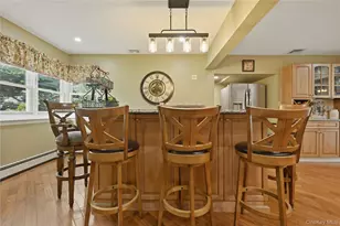 19 Berkshire Rd, Bethpage, NY 11714 - Photo 6