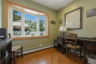 19 Berkshire Rd, Bethpage, NY 11714 - Photo 14