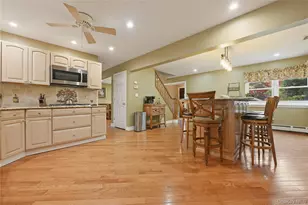 19 Berkshire Rd, Bethpage, NY 11714 - Photo 10