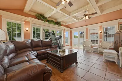 19 Berkshire Road, Bethpage, NY 11714 - Photo 16