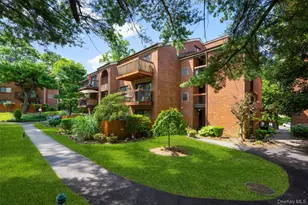 18 Bronxville Glen Dr, Bronxville, NY 10708 - Photo 30