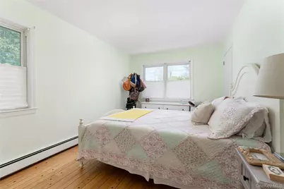22 W End Avenue, East Quogue, NY 11942 - Photo 18