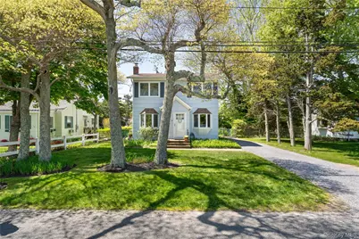 22 W End Avenue, East Quogue, NY 11942 - Photo 28