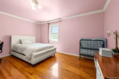 7355 194th Street, Fresh Meadows, NY 11366 - Photo 20