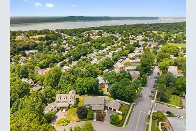 2 Castle Hill Close, Dobbs Ferry, NY 10522 - Photo 46