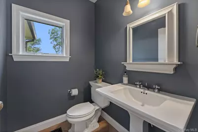 2 Castle Hill Close, Dobbs Ferry, NY 10522 - Photo 18