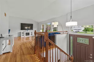 224 Willow Dr, Briarcliff Manor, NY 10510 - Photo 2