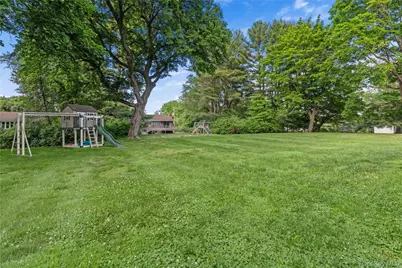 224 Willow Drive, Briarcliff Manor, NY 10510 - Photo 34