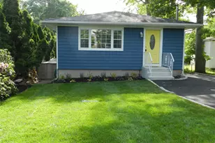 48 Rockaway Dr, Sound Beach, NY 11789 - Photo 2