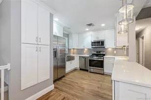 182 Smithtown Polk Blvd, Centereach, NY 11720 - Photo 10