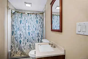 30 Crag Ln, Levittown, NY 11756 - Photo 14
