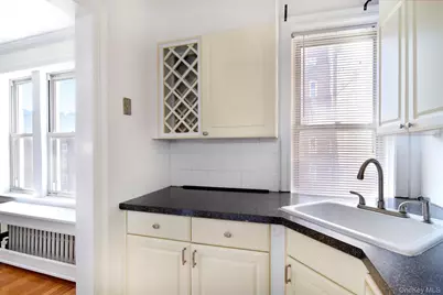 280 Bronxville Road #5W, Bronxville, NY 10708 - Photo 8