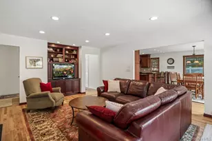 47 Lubber St, Stony Brook, NY 11790 - Photo 22