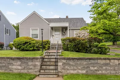 87 Etville Avenue, Yonkers, NY 10703 - Photo 1