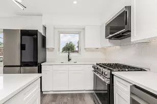 1066 E 219th St, Bronx, NY 10469 - Photo 8