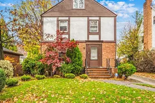 186-15 Grand Central Pkwy, Jamaica, NY 11432 - Photo 2