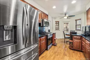 186-15 Grand Central Pkwy, Jamaica, NY 11432 - Photo 6