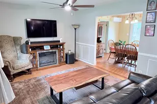 147 Hounslow Rd, Shirley, NY 11967 - Photo 4