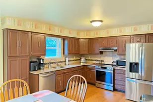 147 Hounslow Rd, Shirley, NY 11967 - Photo 8