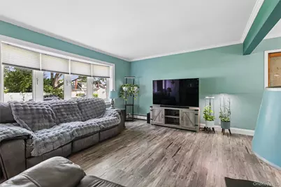 15 Willard Avenue, Farmingdale, NY 11735 - Photo 2