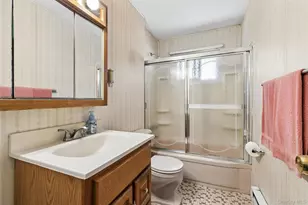 15 Willard Ave, Farmingdale, NY 11735 - Photo 14