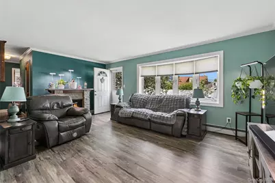 15 Willard Avenue, Farmingdale, NY 11735 - Photo 4