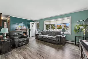 15 Willard Ave, Farmingdale, NY 11735 - Photo 4