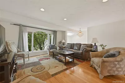 2998 Joyce Lane, Merrick, NY 11566 - Photo 4
