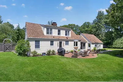 52 Cameron Drive, Huntington, NY 11743 - Photo 22