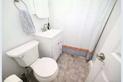 271 N Newbridge Road #2C, Levittown, NY 11756 - Photo 10