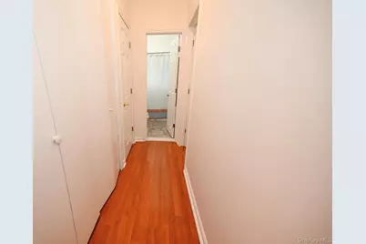 271 N Newbridge Road #2C, Levittown, NY 11756 - Photo 4