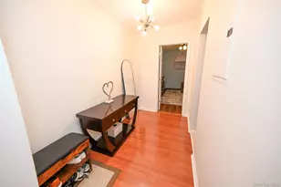 271 N Newbridge Rd, Levittown, NY 11756 - Photo 14